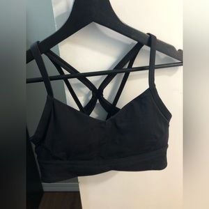 Lululemon sports bra